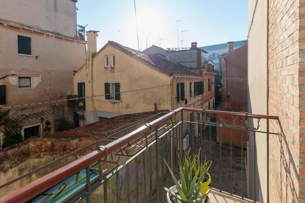 Casa Carla - Comodo Appartamento In Venice Cannaregio - 2 Camere Private Exteriér fotografie